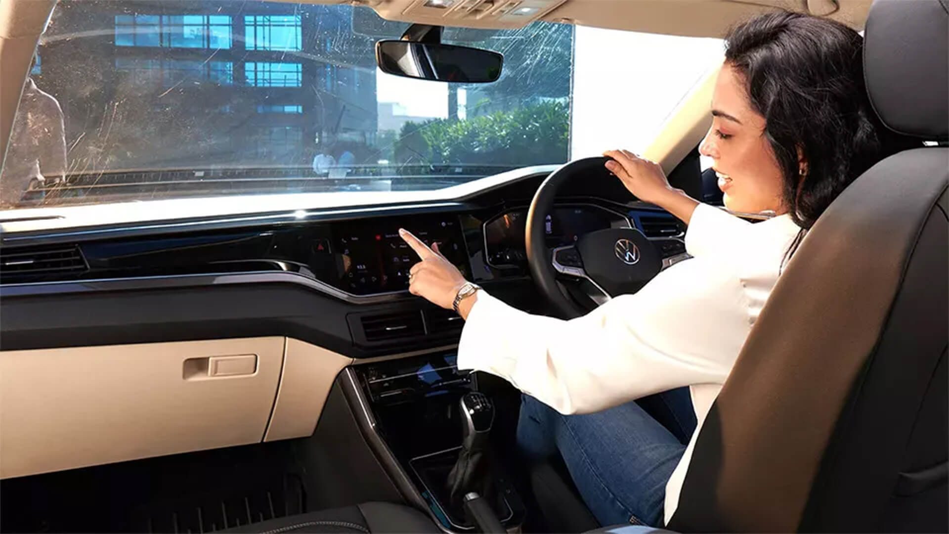 Volkswagen Virtus touchscreen dashboard and steering